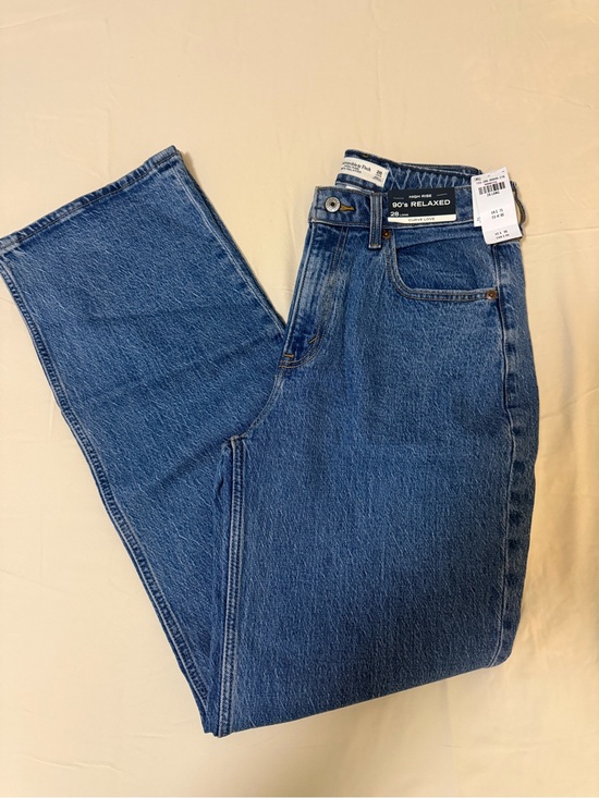 Abercrombie & Fitch Denim - Abercrombie Curve Love 90's Relaxed Fit high rise women’s Jeans